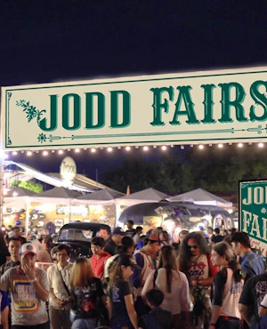 Jodd Fairs Night Market