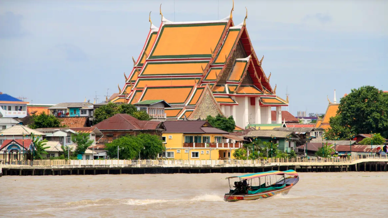 Discover the Rich Heritage: Old Portuguese Community and Flower Market. Category