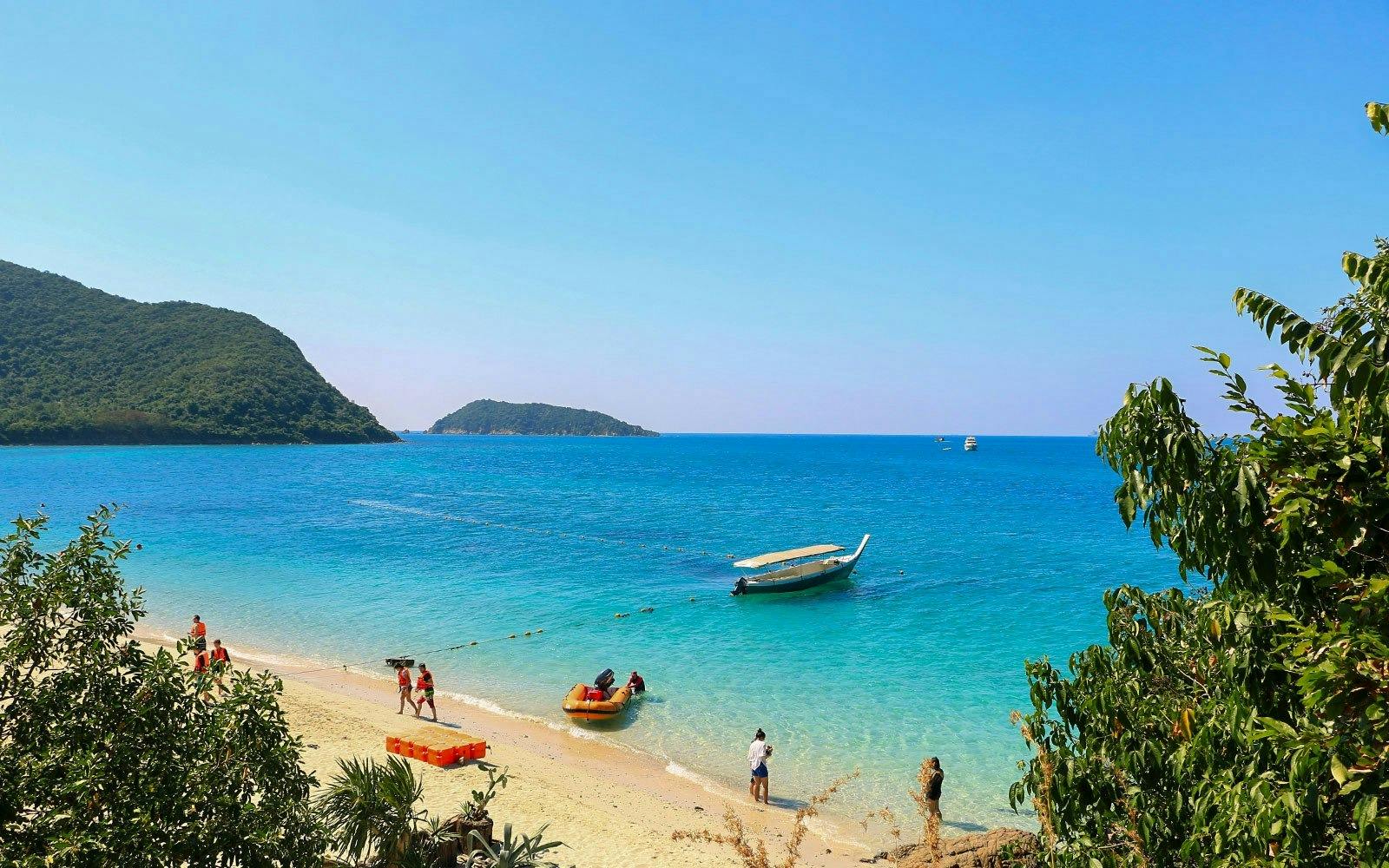 Pattaya Island Tour European Beach Experience (Koh Larn) Location