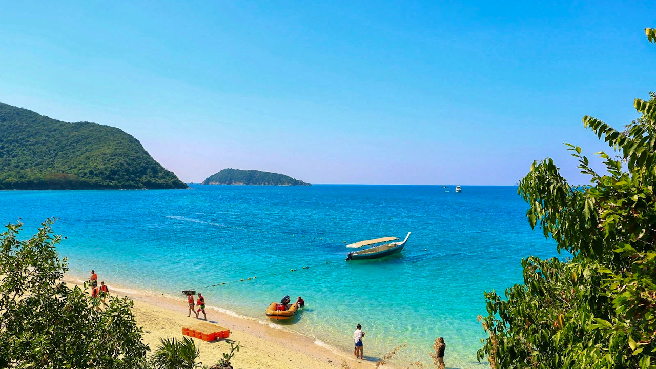 Pattaya Island Tour European Beach Experience (Koh Larn) Location