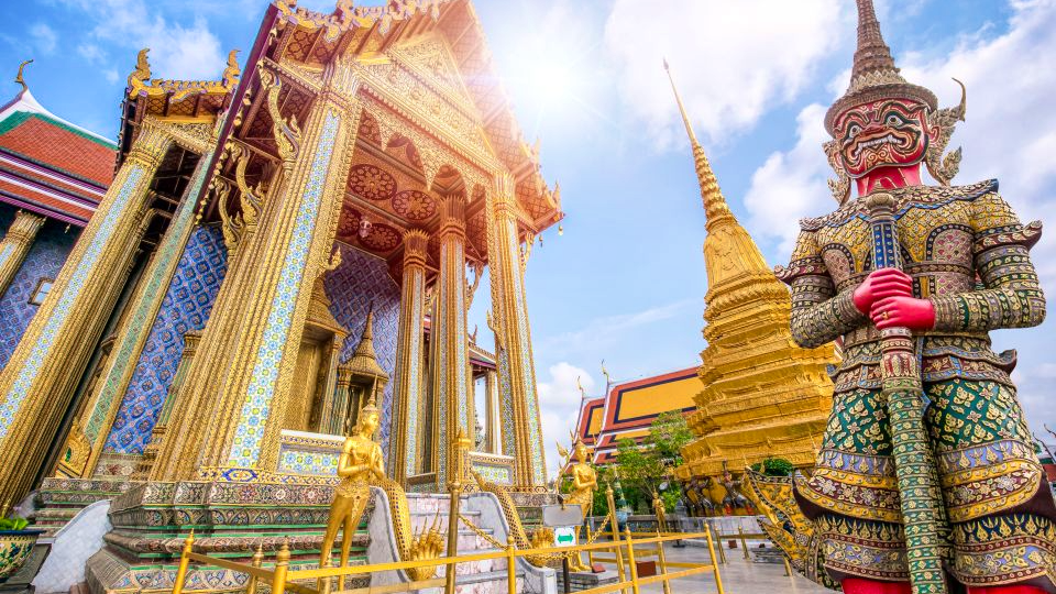 Bangkok: City Highlights Temple - Flexi Walking Temple Tour Grand Palace , Wat Pho , Wat Arun with English Guide Ticket