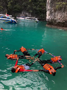 Phi Phi Island Day Trip Speedboat Tour include Transfer