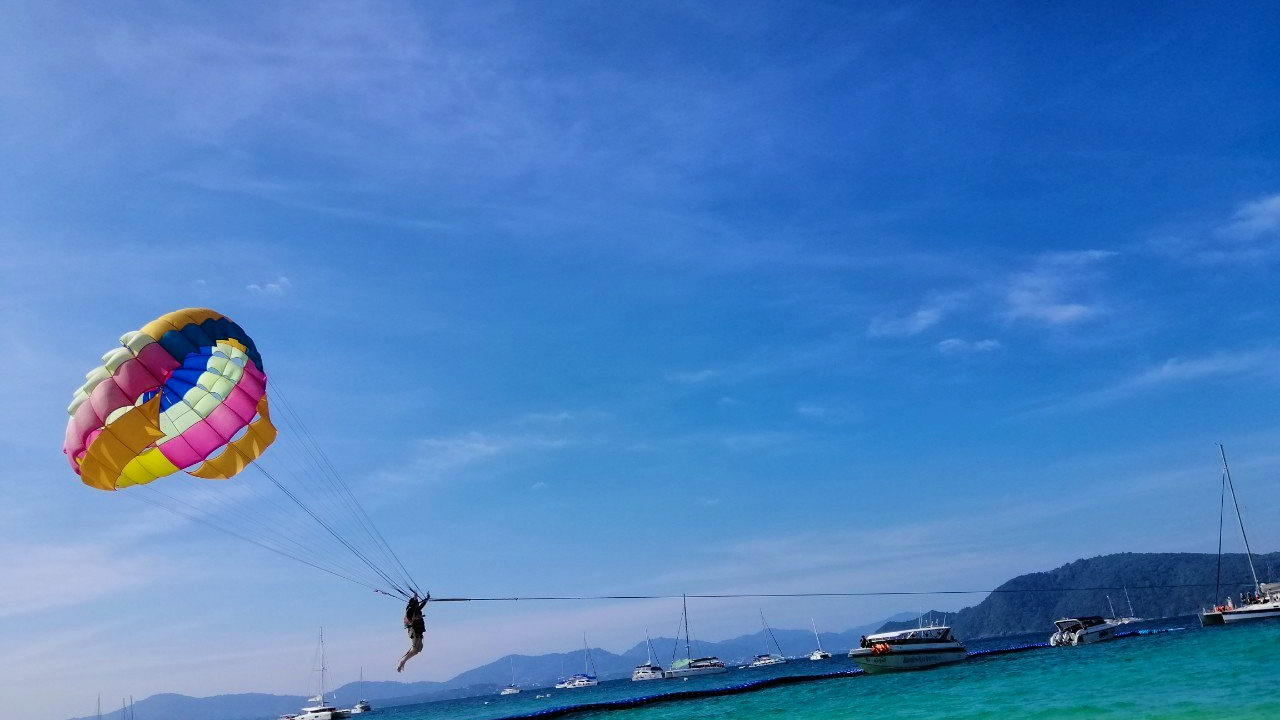 Join Tour Racha Island, Coral Island and Maithon Island by Speedboat from Phuket Discount