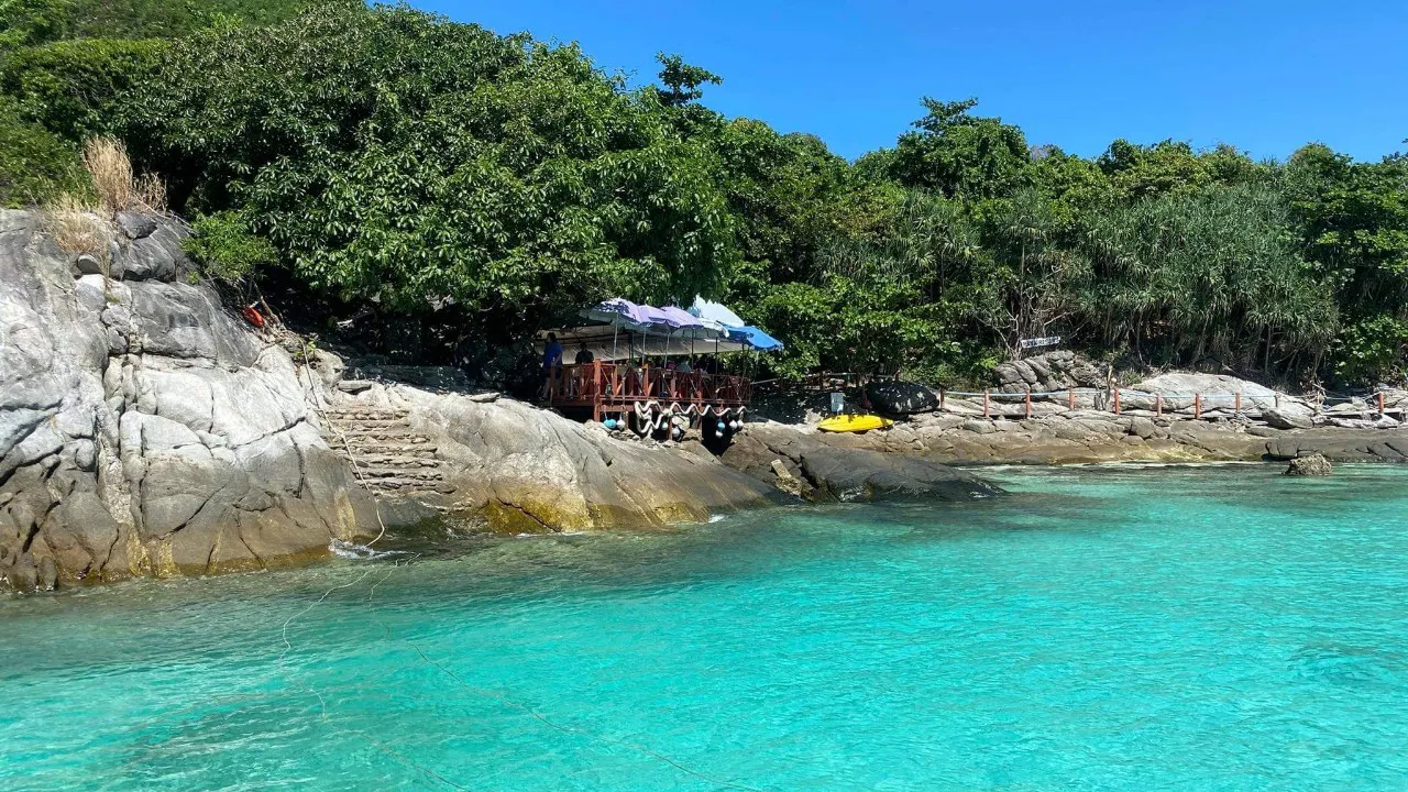 Join Tour Racha Island, Coral Island and Maithon Island by Speedboat from Phuket