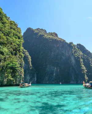 Full-Day Phi Phi and Maiton islands Tour by Speed Catamaran