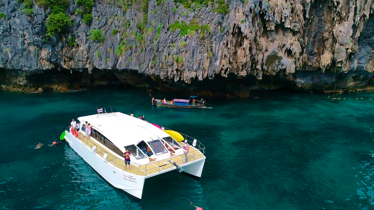 Phi Phi Island, Bamboo Island and Sunset Maiton Island by Seanery Speed Catamaran Ticket