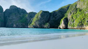 Phi Phi Island Day Trip (Exclude National Park Fee)
