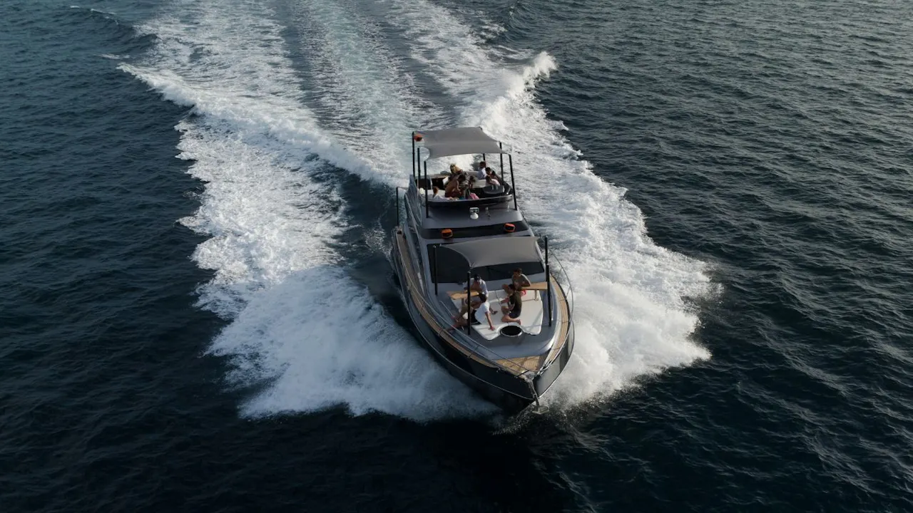 Hype Luxury Boat Experience Thrillark