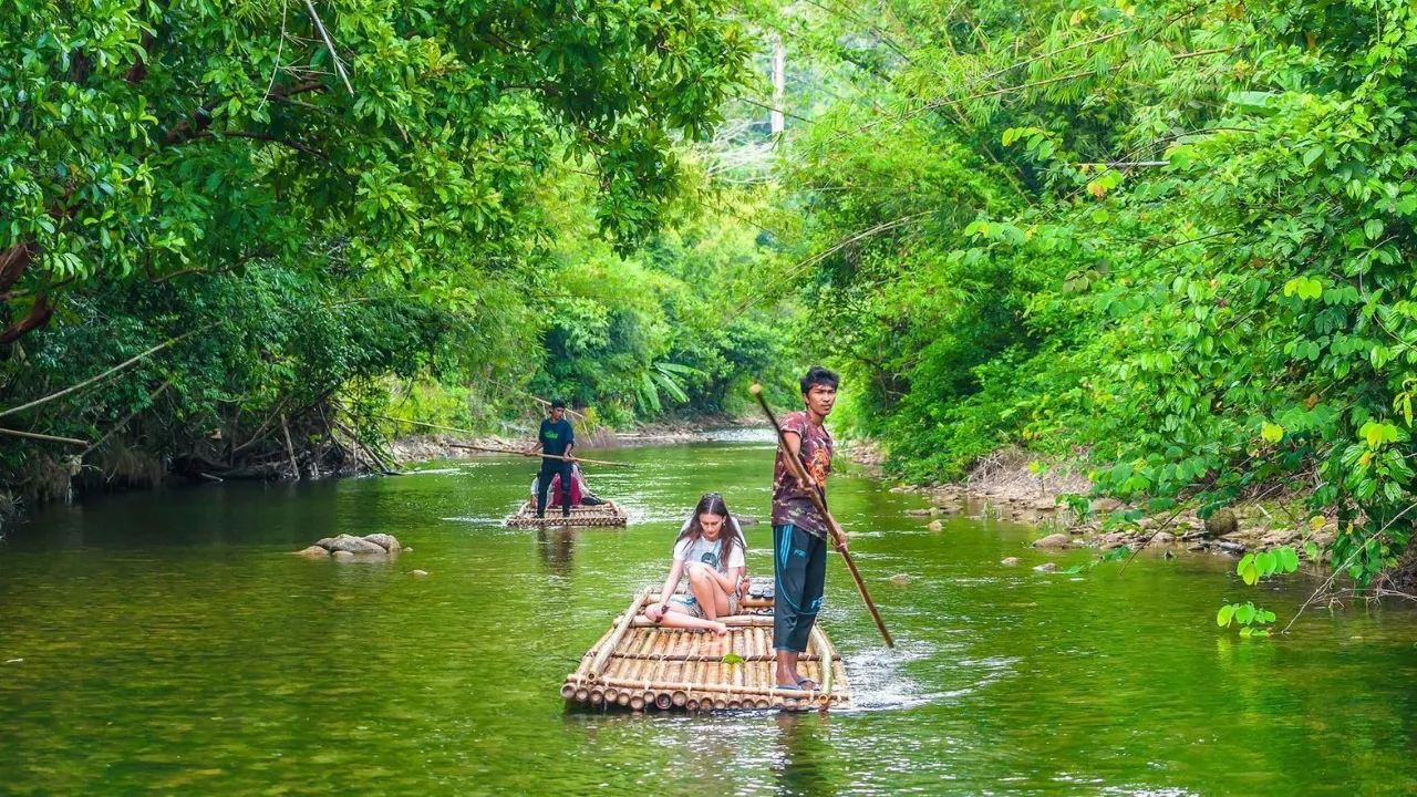 Day trip Bamboo Rafting in Phang Nga Include Transfer
