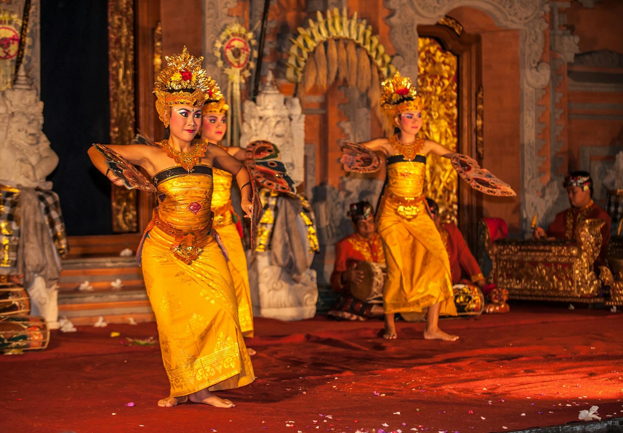 Legong Dance Show at Ubud Palace Bali Tickets Price
