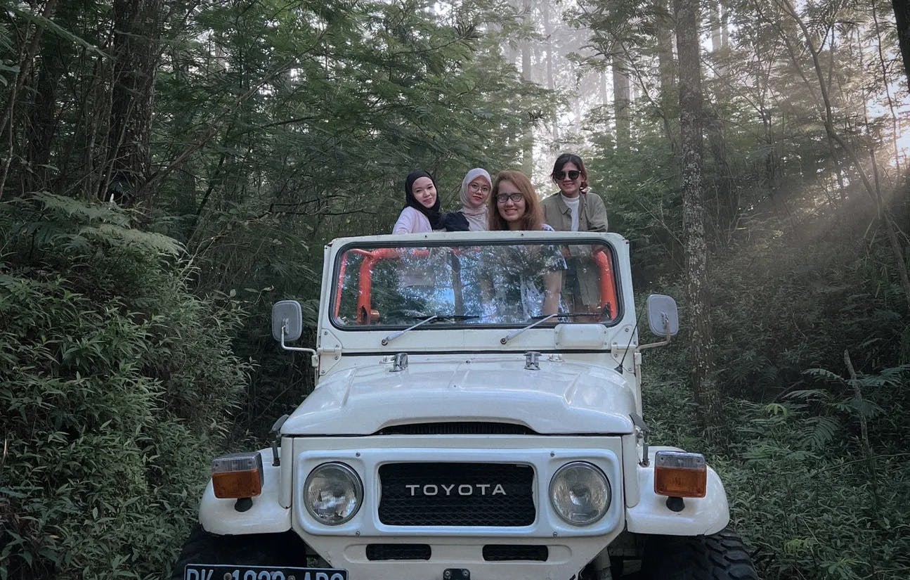 4WD Land Rover Safari at Munduk Wilderness Location