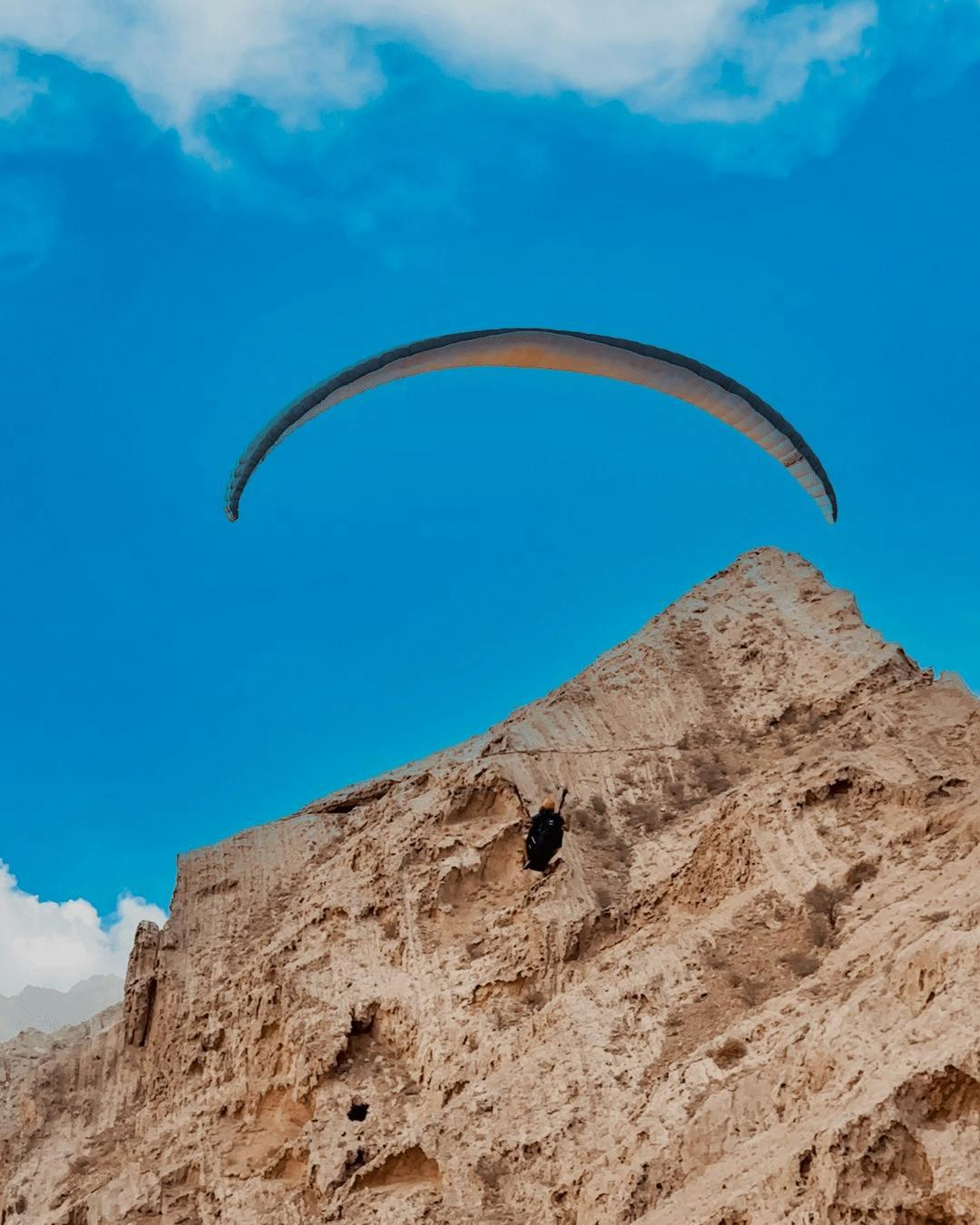  Tandem Paragliding Experience in Sharjah