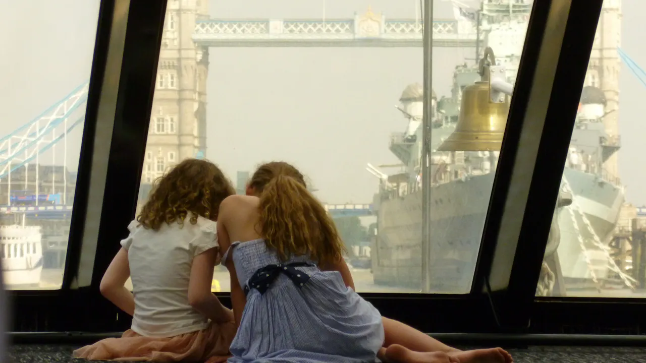 London: Hop-On Hop-Off Thames River Cruise Location