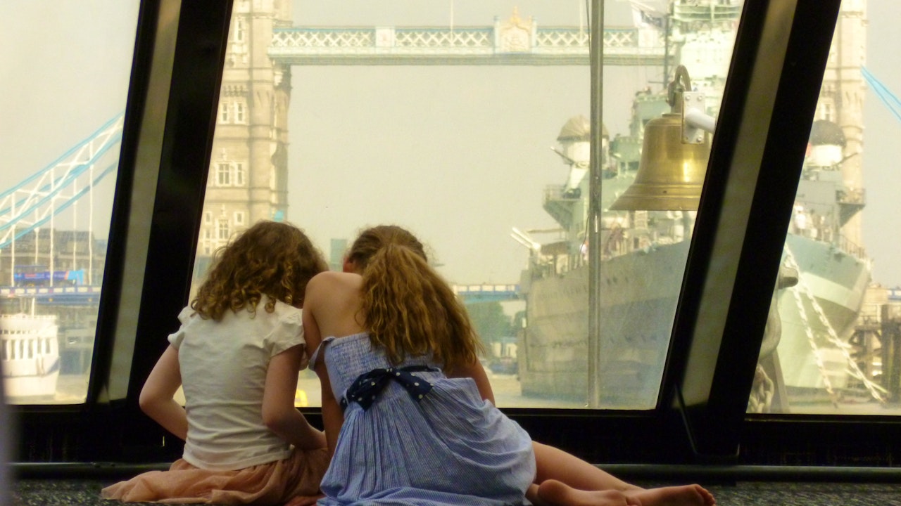 London: Hop-On Hop-Off Thames River Cruise Location