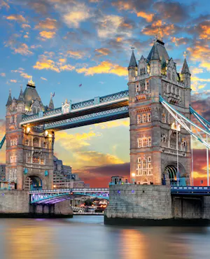 London: Hop-On Hop-Off Thames River Cruise