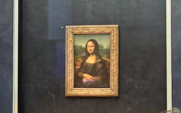 Louvre Museum: Entry Ticket + Hosted Access to Mona Lisa Review
