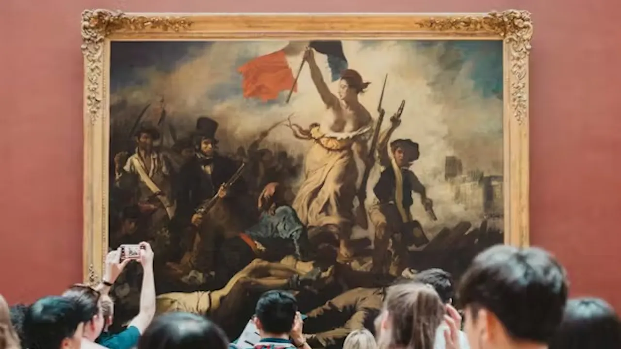 Louvre Museum: Entry Ticket + Hosted Access to Mona Lisa Thrillark