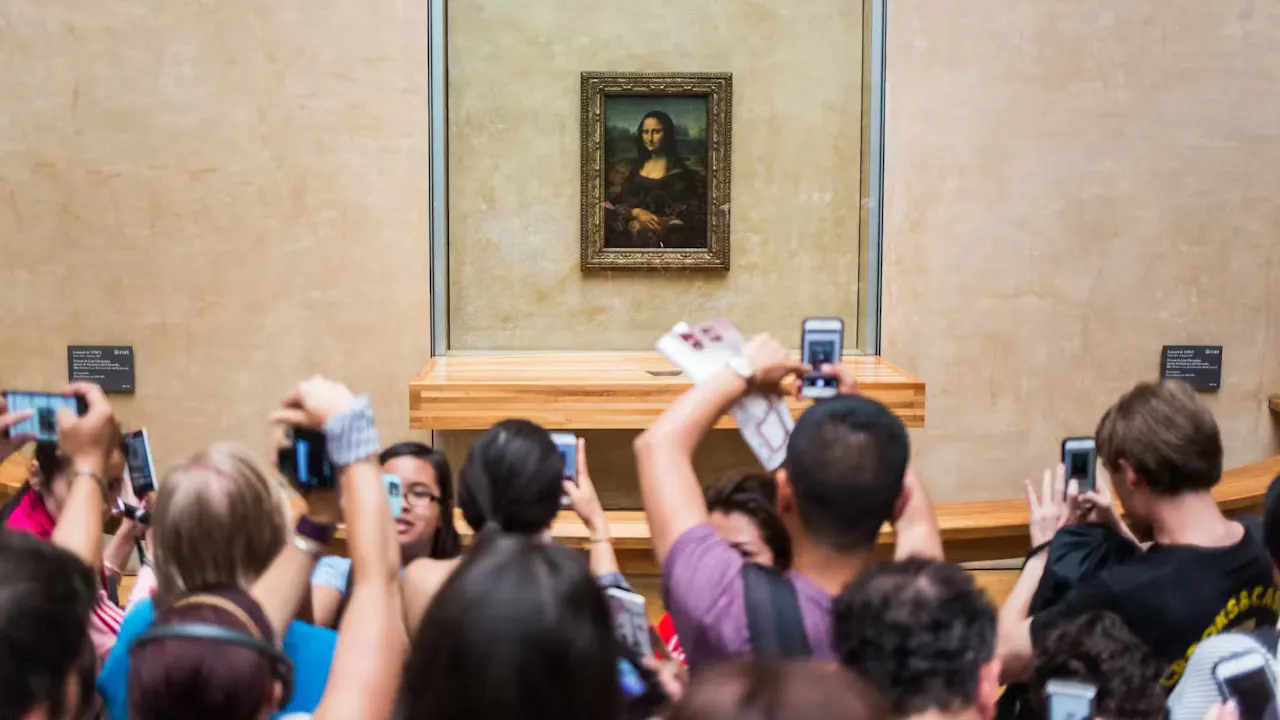 Louvre Museum: Fast Track Ticket + Hosted Access to Mona Lisa