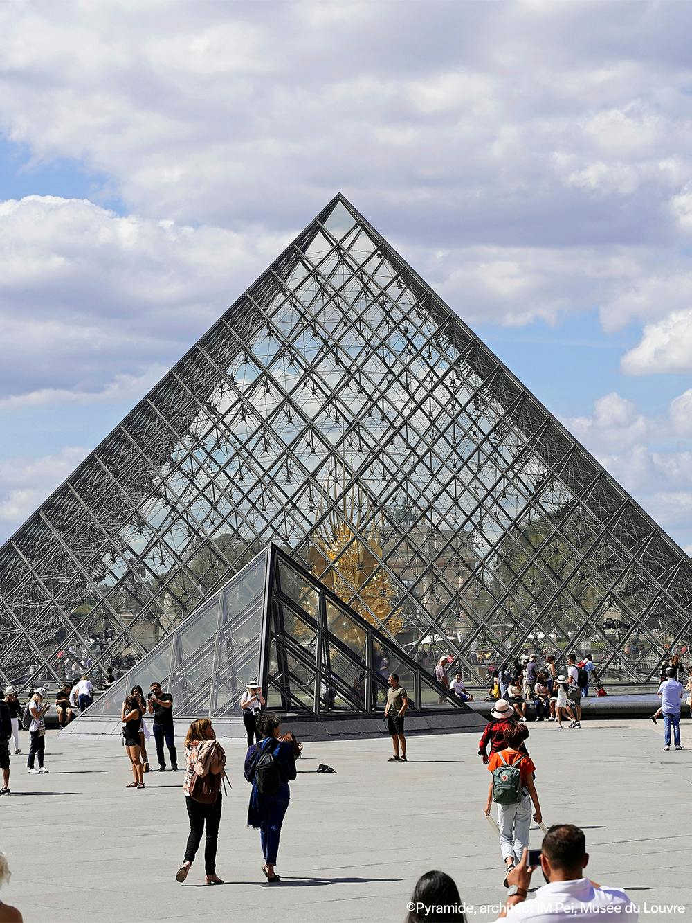 Louvre Museum: Fast Track Ticket + Hosted Access to Mona Lisa 