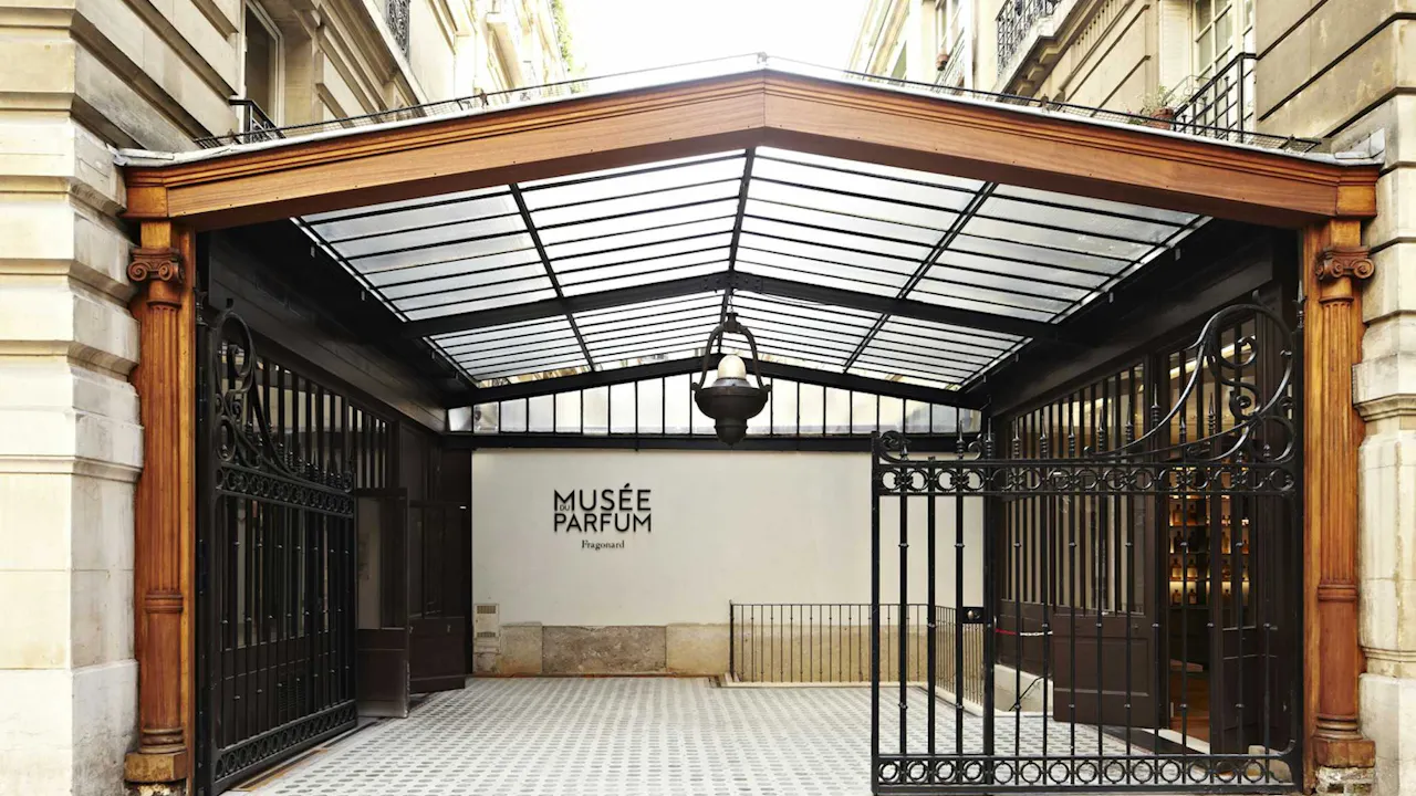 Go City Paris Explorer Pass Price