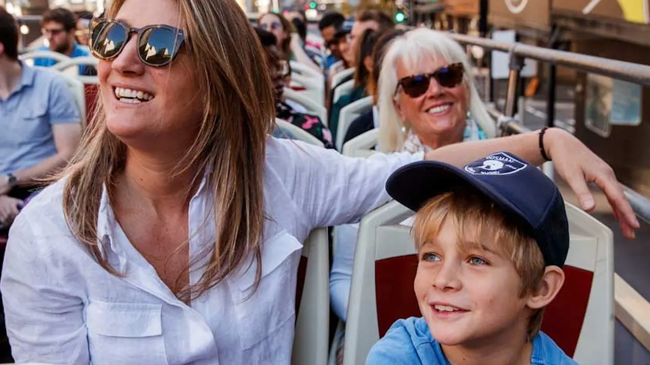 Sydney Bus Tour with Optional Harbour Cruise Location