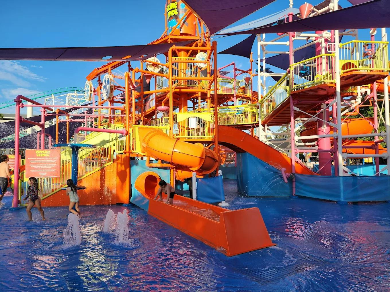 Dreamworld & WhiteWater World 2 Days Combo Ticket Ticket