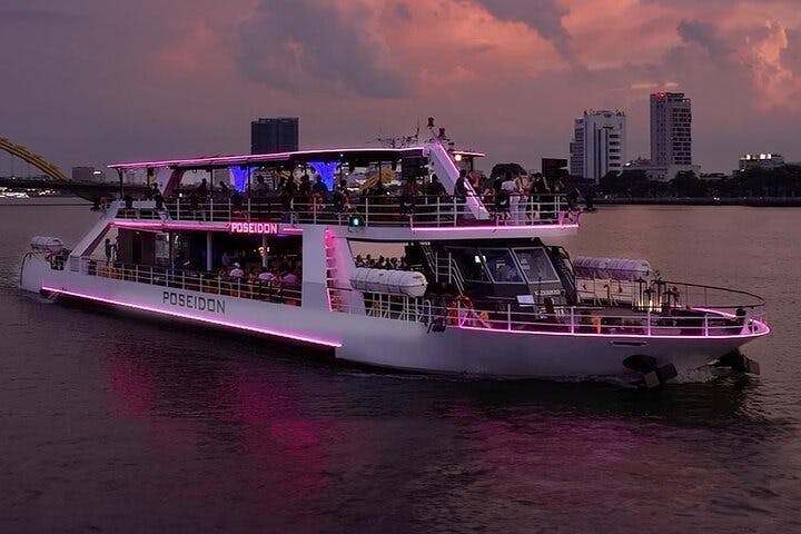 Han River Night by Poseidon Cruise Thrillark