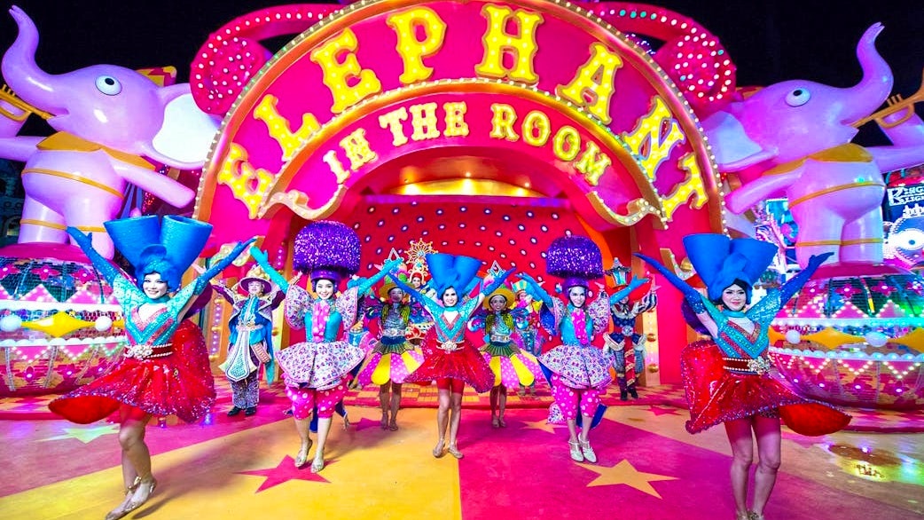 Combo: Carnival Magic Phuket and Aquaria Phuket Review