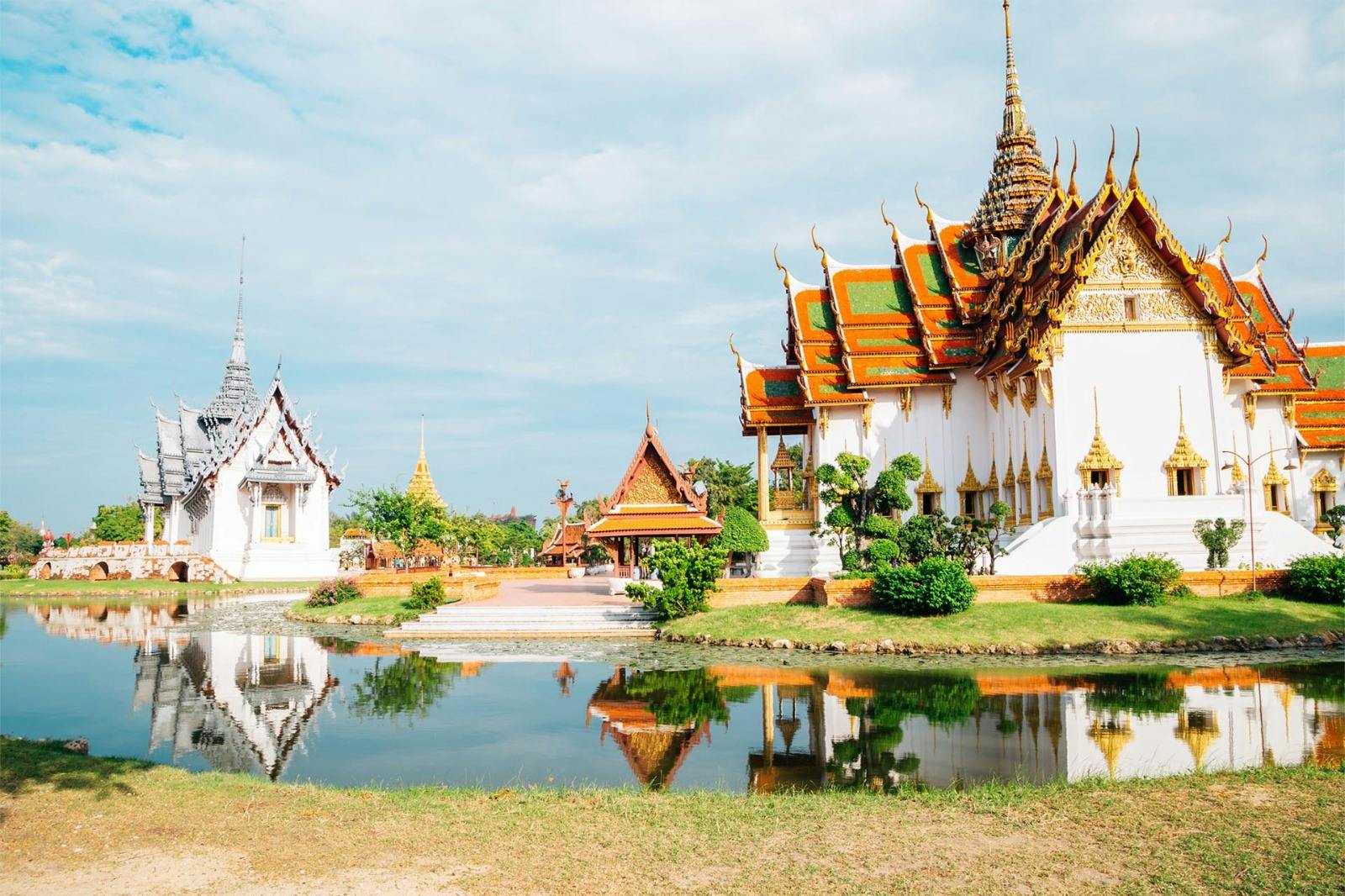 Combo: Golden Dome Cabaret Show and Ancient City Review