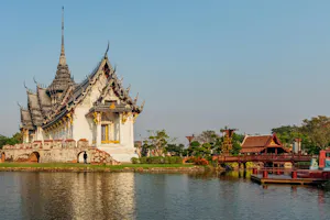 Combo: Golden Dome Cabaret Show and Ancient City