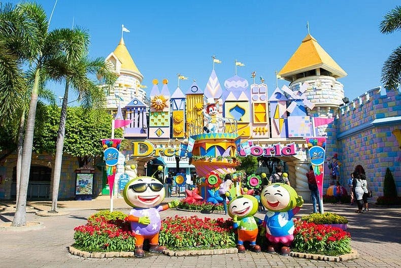 Dream World Bangkok and Mahanakhon SkyWalk Combo Ticket