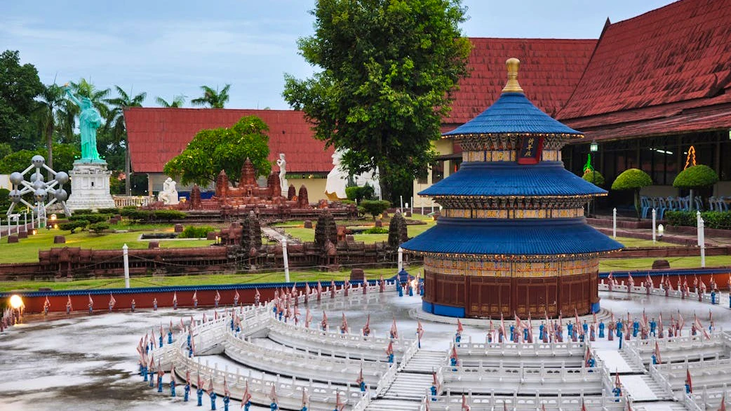 Pattaya Dolphinarium and Mini Siam Pattaya Combo Ticket Category