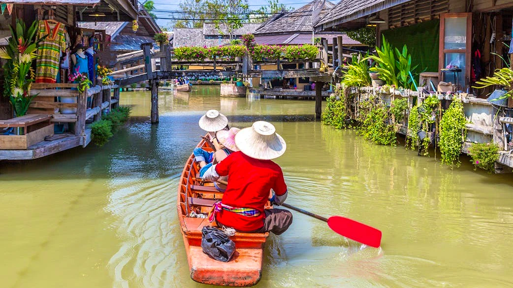 Underwater World Pattaya with Floating Market Combo Tickets