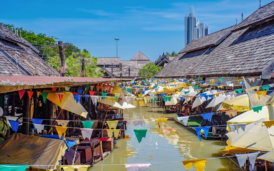 Underwater World Pattaya with Floating Market Combo Tickets 