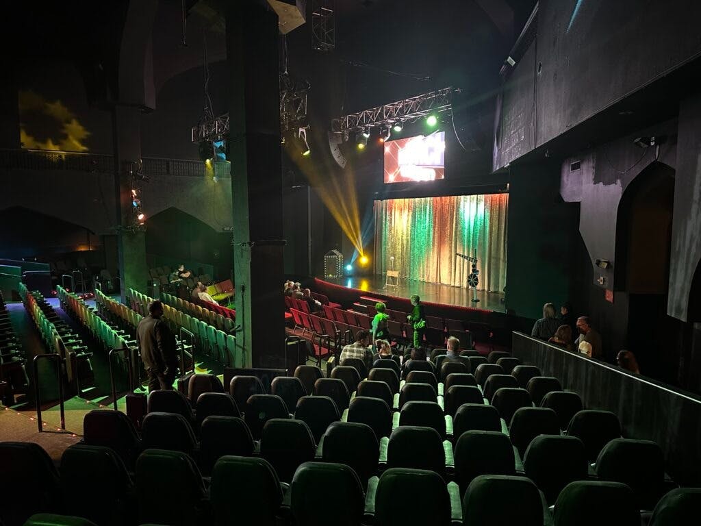 V Theatre Las Vegas – Las Vegas Live Comedy Club Ticket Thrillark