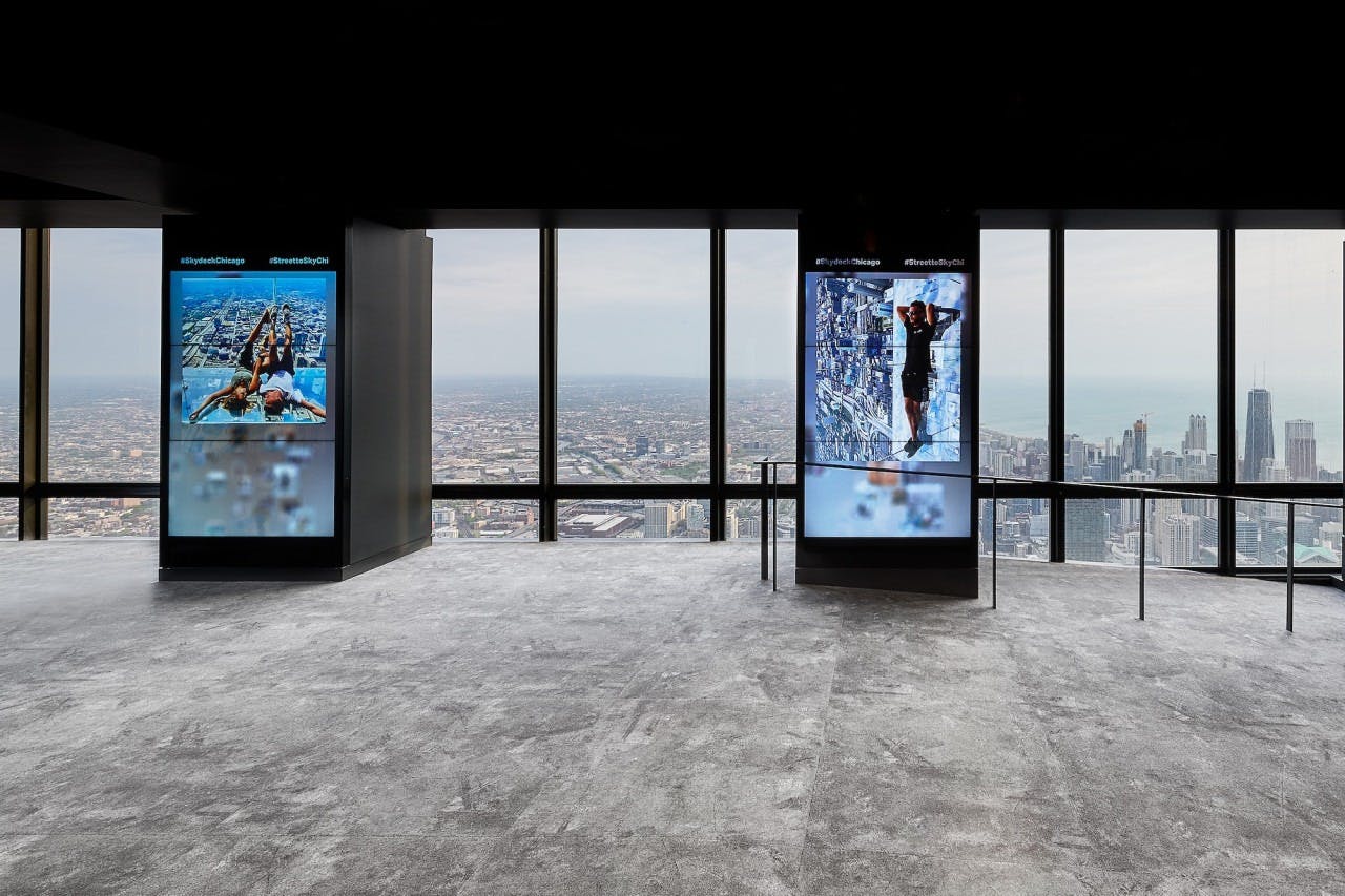 Skydeck Chicago and The Ledge Ticket Thrillark