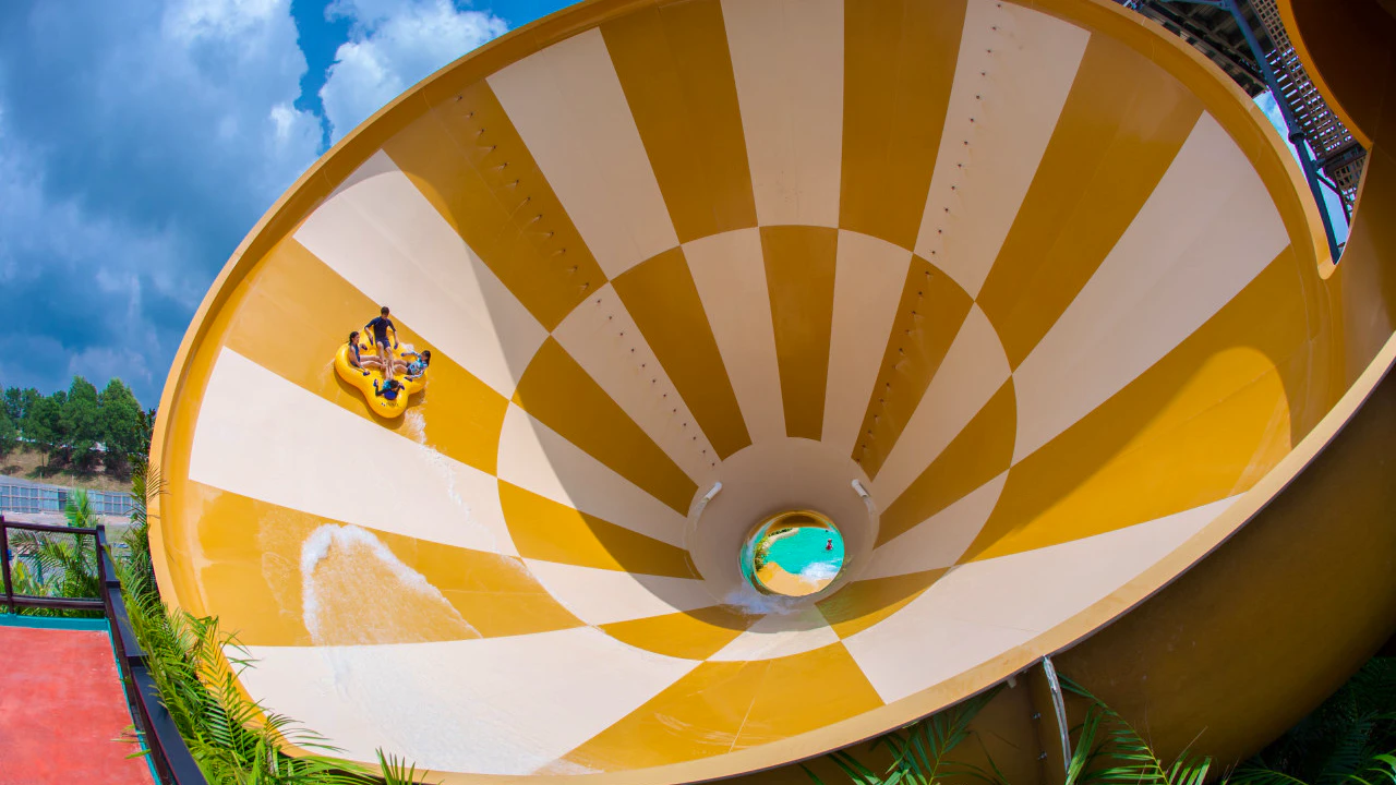 Combo: Adventure Waterpark Desaru Coast + Illusian 3D Art Museum Discount