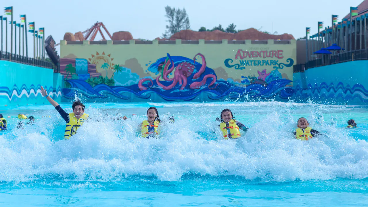 Combo: Adventure Waterpark Desaru Coast + Illusian 3D Art Museum Ticket