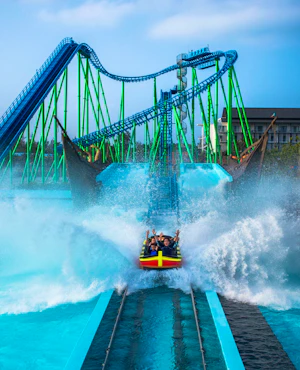 Combo: Adventure Waterpark Desaru Coast + Illusian 3D Art Museum