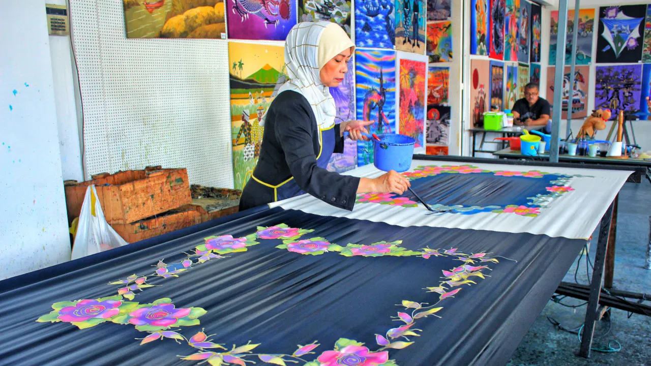 Combo: SplashMania Gamuda Cove + Batu Caves and Kuala Lumpur Countryside Tour Category