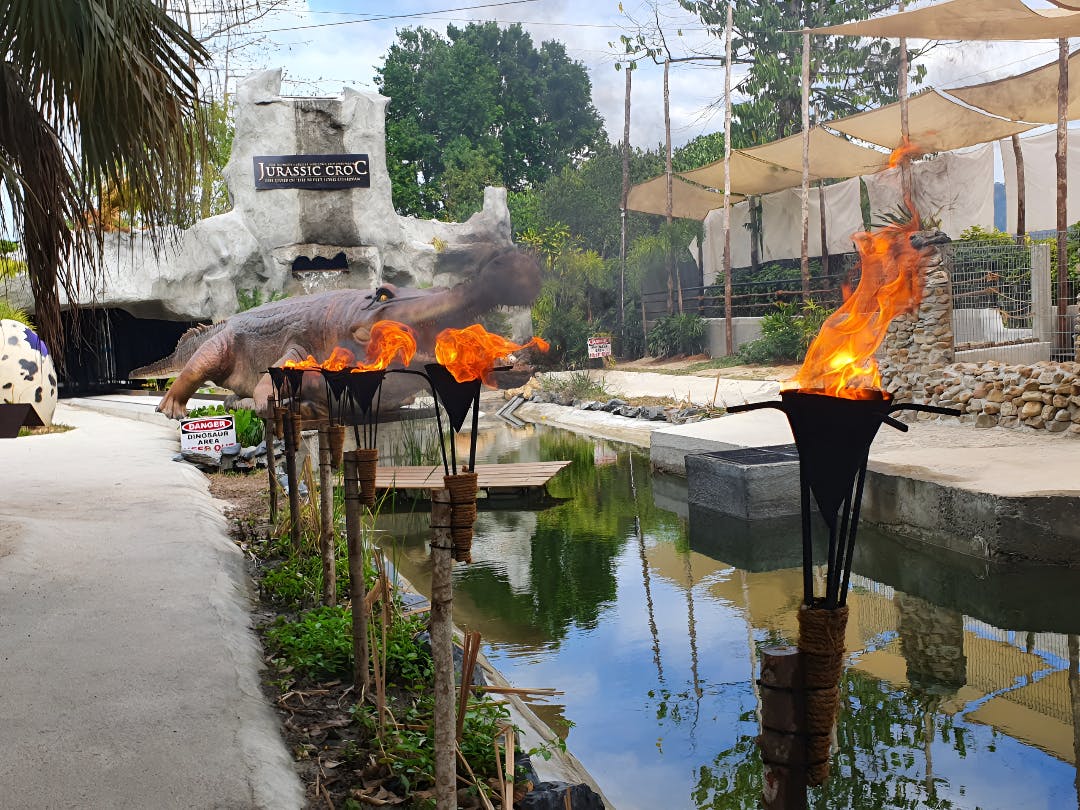 Combo: Under Water World Langkawi + Crocodile Adventure Langkawi Ticket