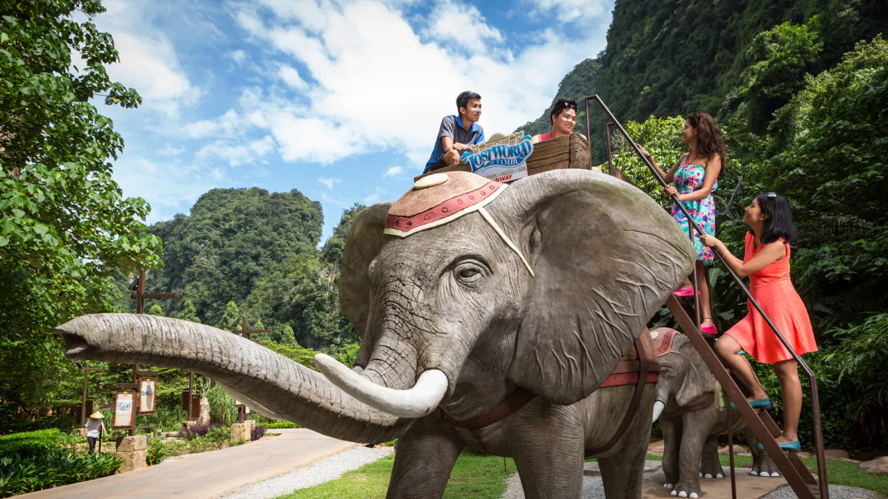 Lost World of Tambun + Aquaria KLCC Combo Ticket Review