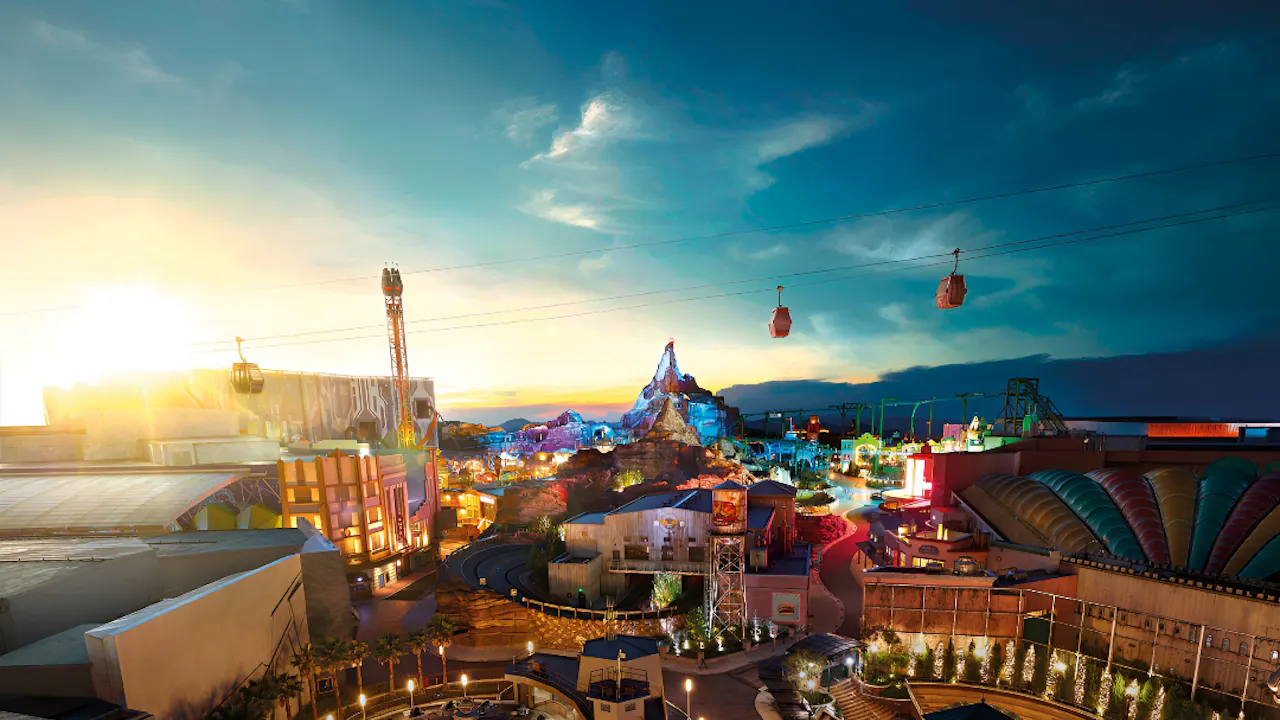 Combo: Genting Highlands Premium Outlets Cable Car + Genting SkyWorlds Ticket