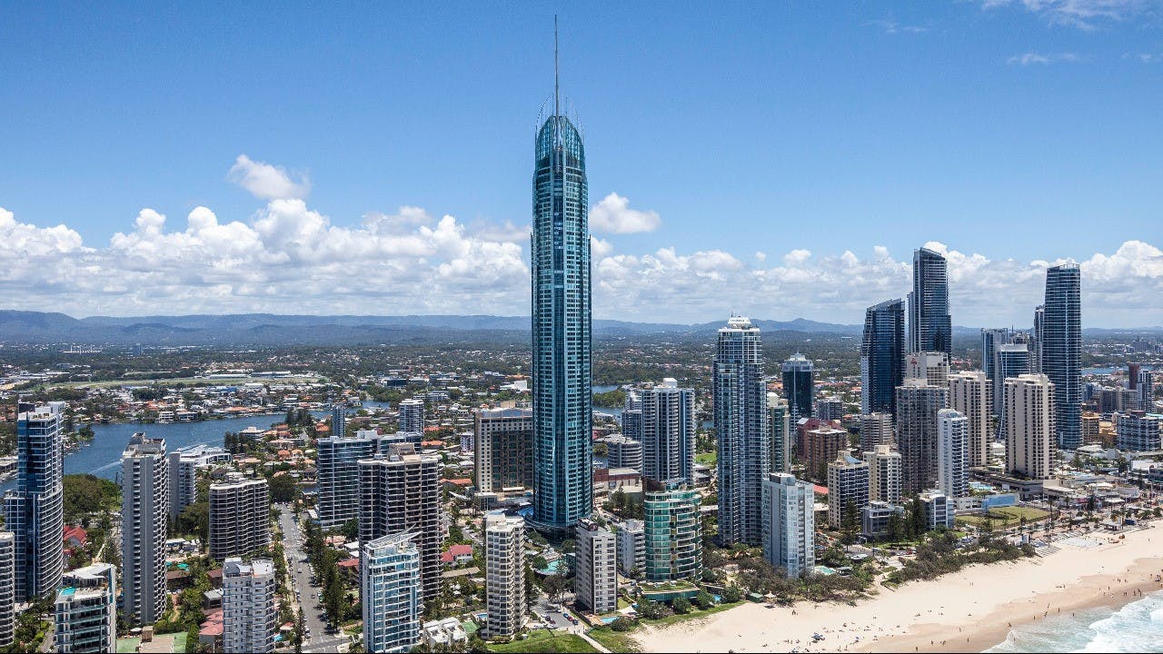 Combo: Sea World Gold Coast + SkyPoint Observation Deck 