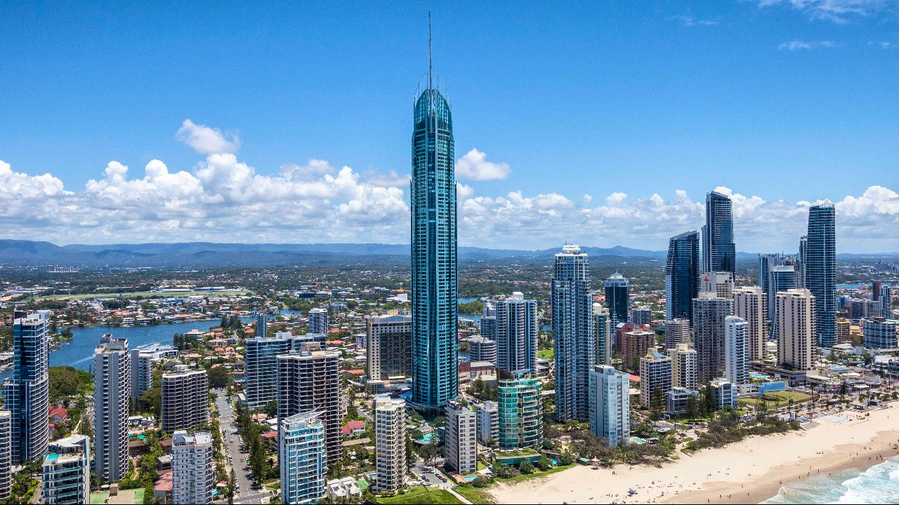 Combo: Sea World Gold Coast + SkyPoint Observation Deck
