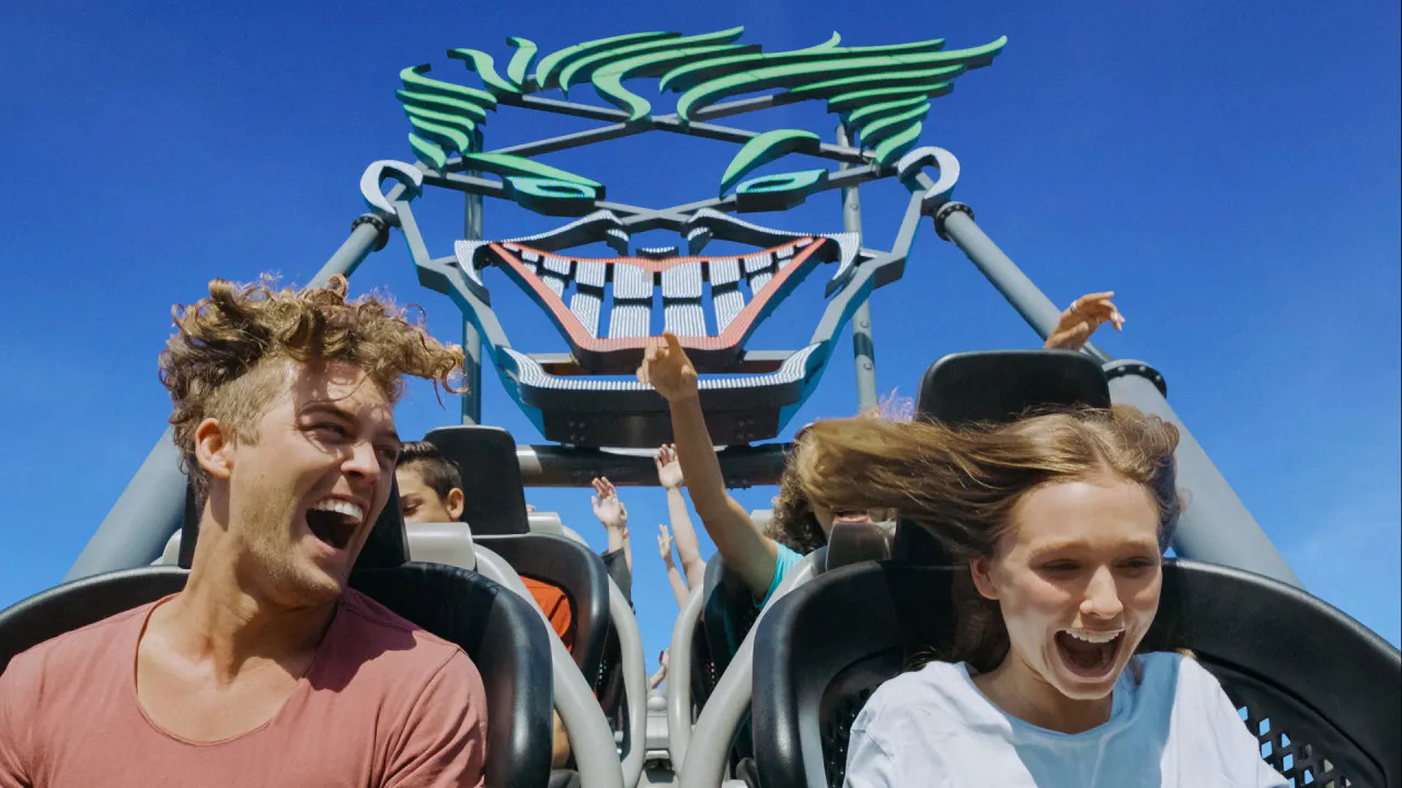 Combo: Warner Bros. Movie World + SkyPoint Observation Deck Ticket