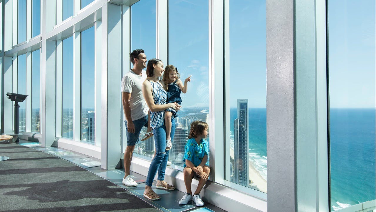 Combo: Warner Bros. Movie World + SkyPoint Observation Deck 