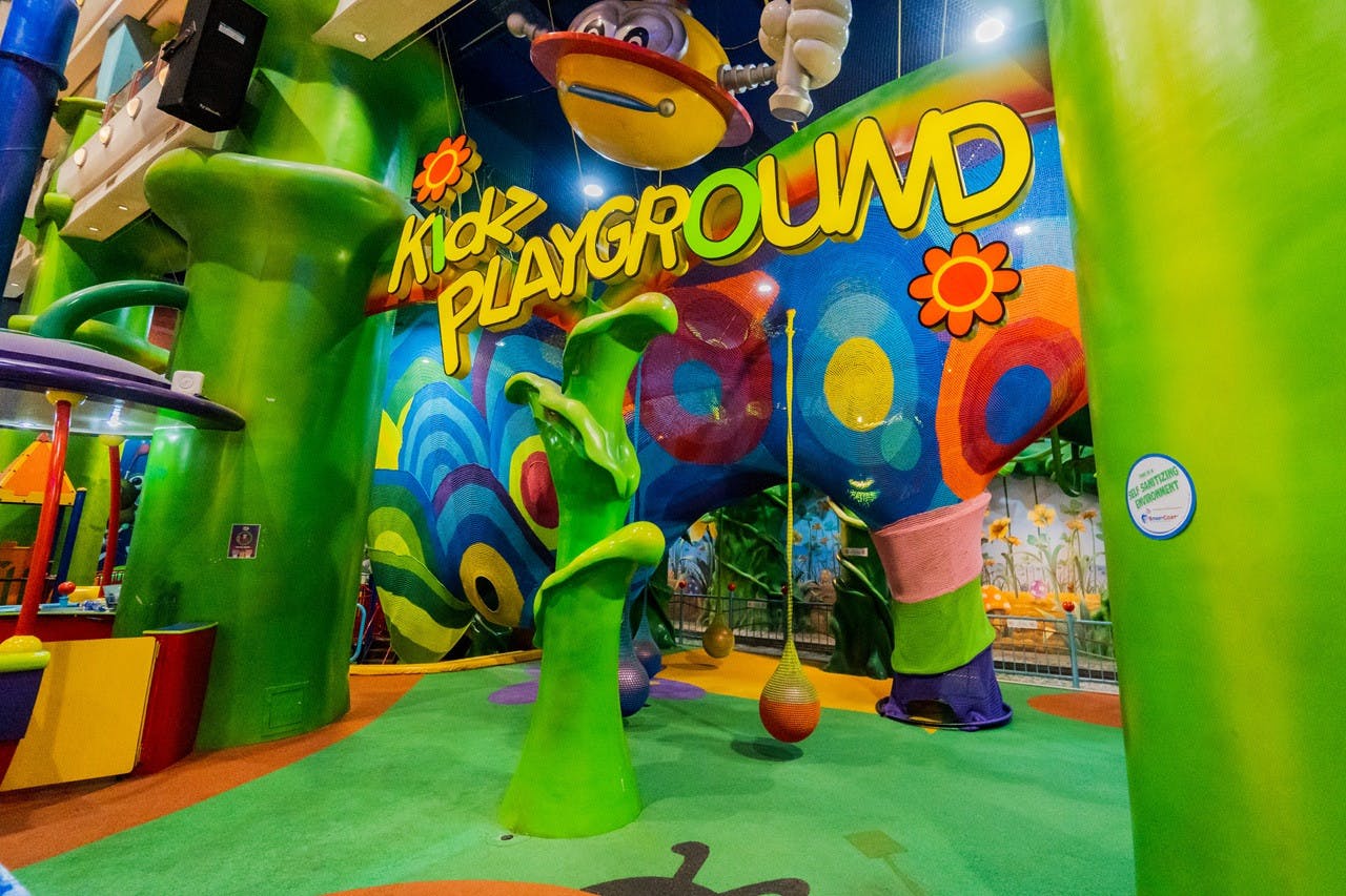 Combo: Berjaya Times Square Theme Park [Weekends and Public Holidays] + Aquaria KLCC Category