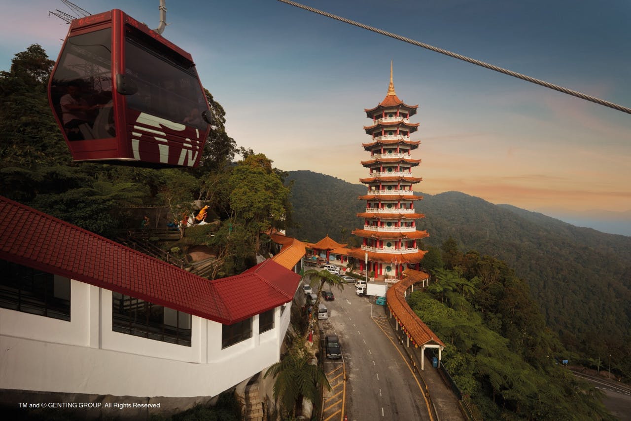 Combo: Genting Highlands Premium Outlets Cable Car + Genting Skytropolis