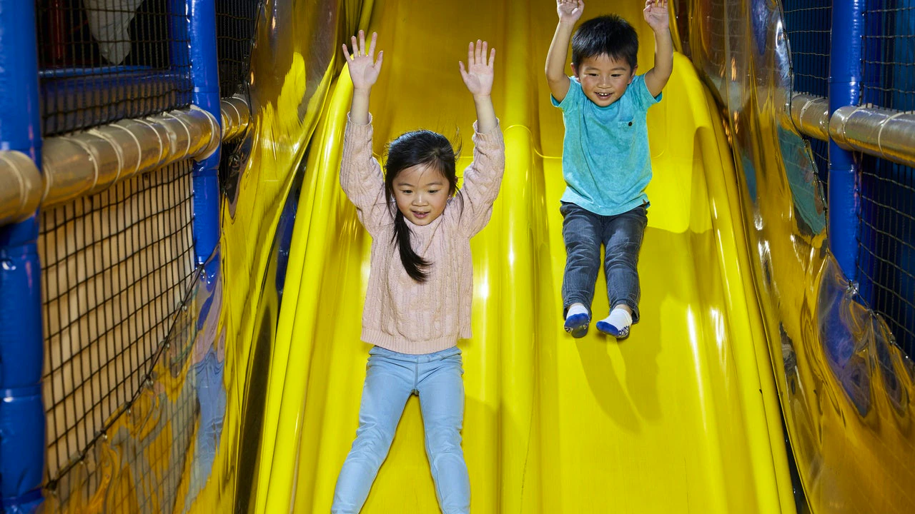 Combo: LEGOLAND Discovery Centre Melbourne + Kryal Castle Category